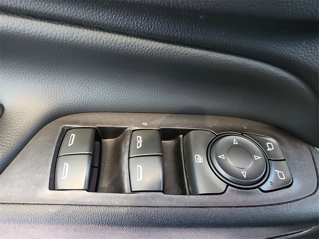 Used 2018 Chevrolet Equinox LT image 15