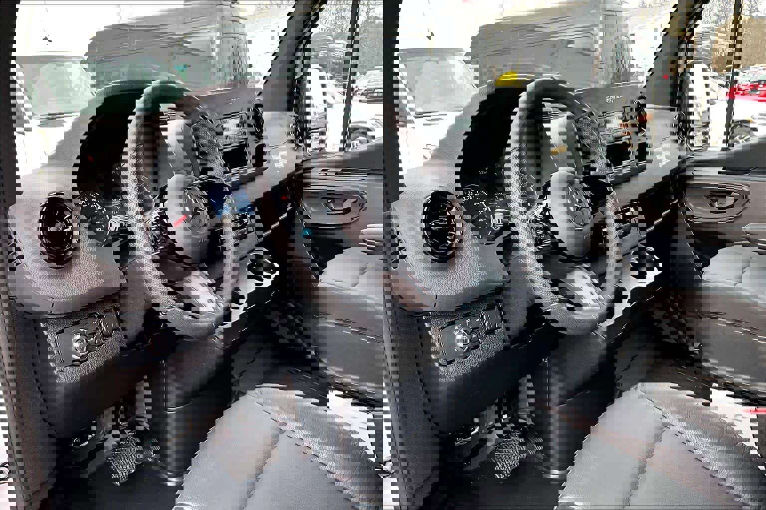 Used 2025 Mercedes-Benz Sprinter 2500 image 18