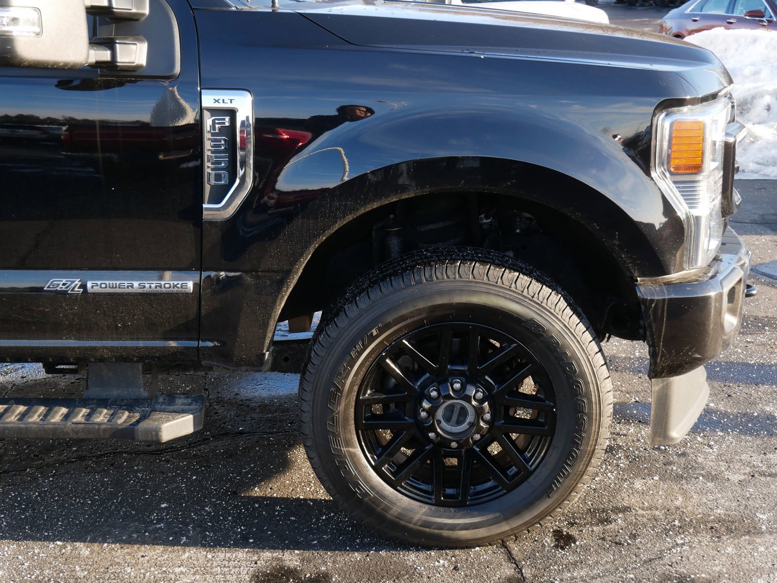 Used 2022 Ford F350 XLT w/ Black Appearance Package image 7