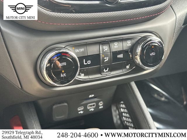 Used 2021 Chevrolet TrailBlazer RS w/ Sun and Liftgate Package AWD/4WD image 33