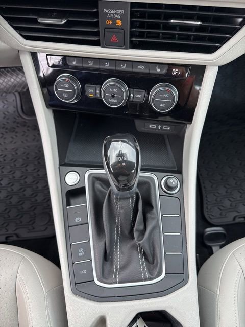 Certified 2023 Volkswagen Jetta SE image 36