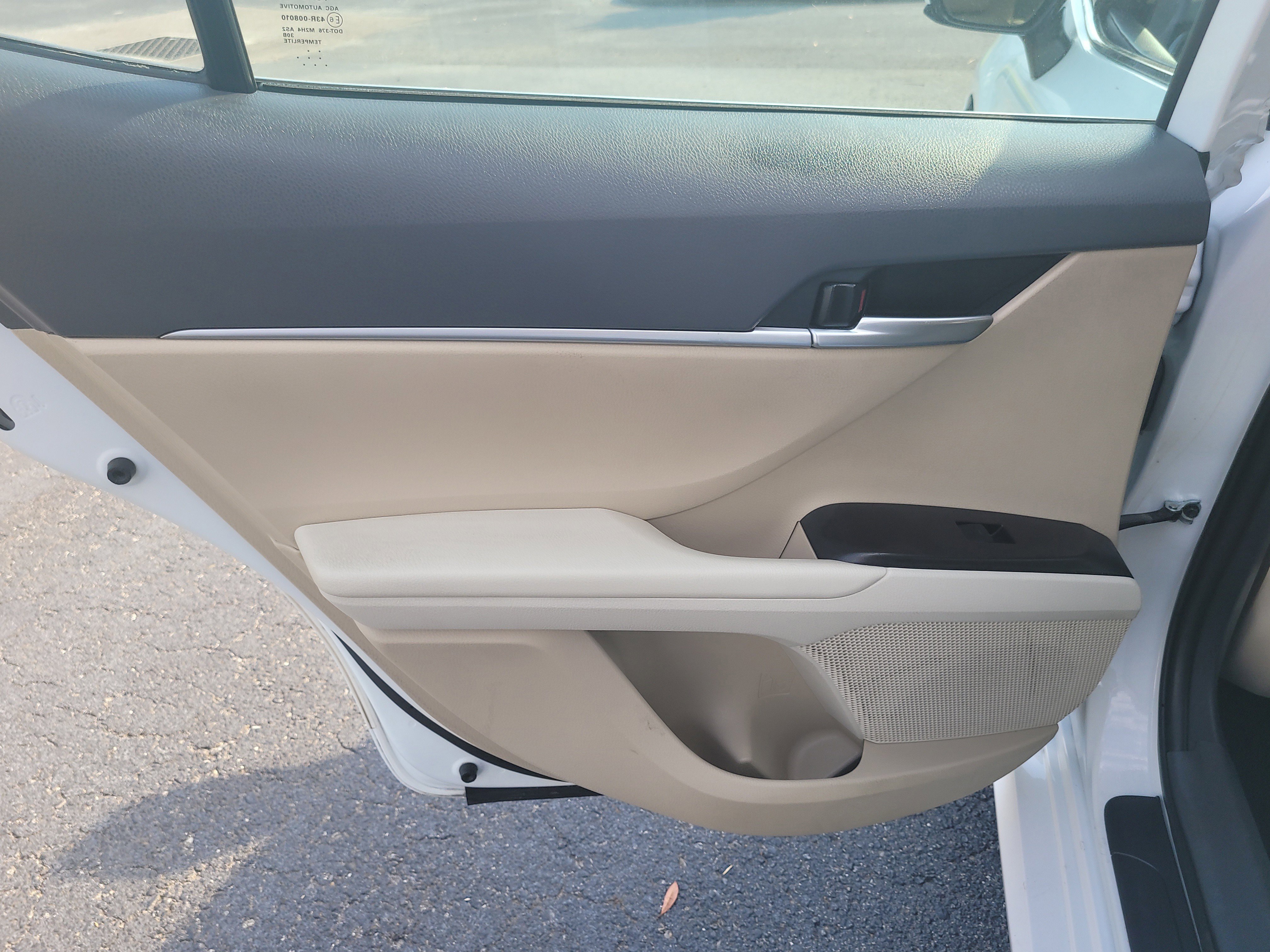 Used 2024 Toyota Camry LE image 11