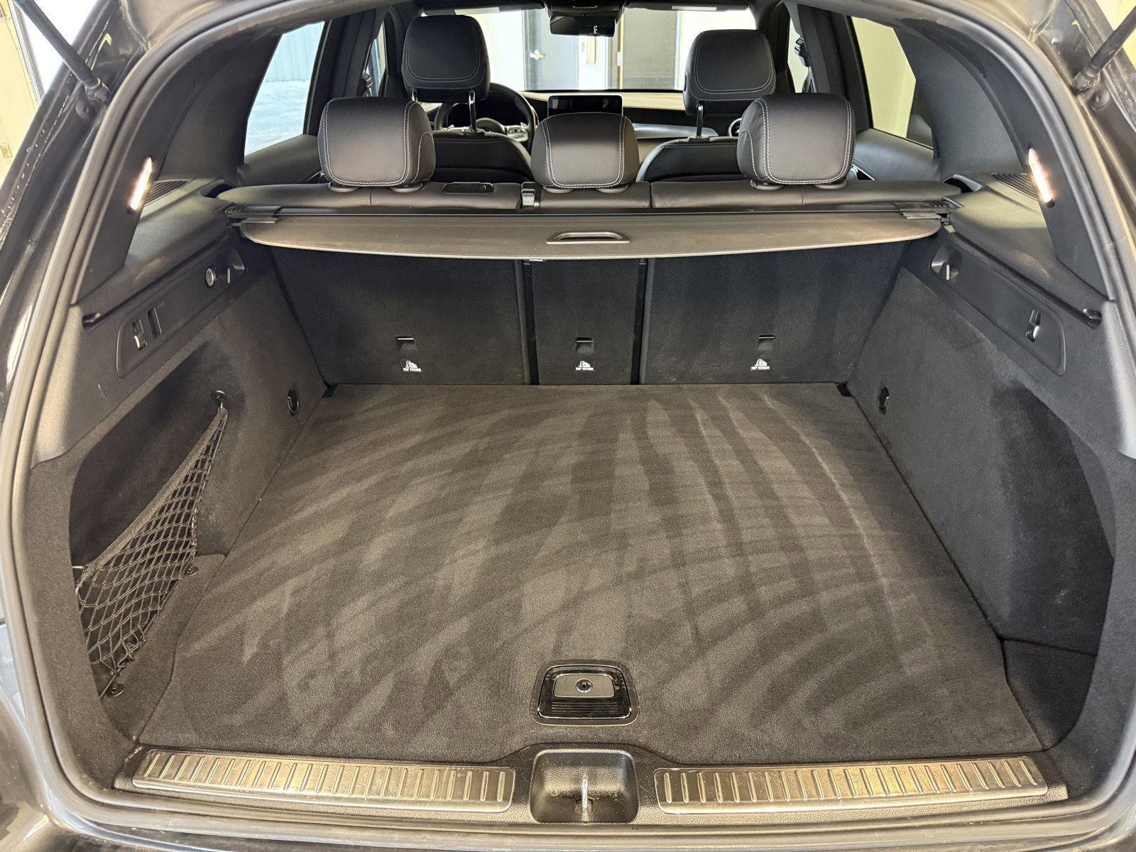 Used 2022 Mercedes-Benz GLC 43 AMG 4MATIC image 38