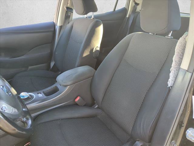 Used 2013 Nissan Leaf S w/ Charger Pkg FWD image 6