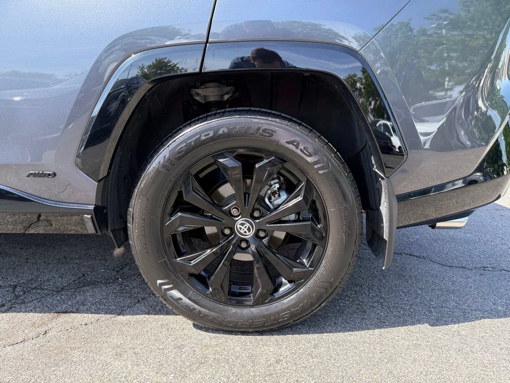 Used 2023 Toyota RAV4 XSE AWD/4WD image 29