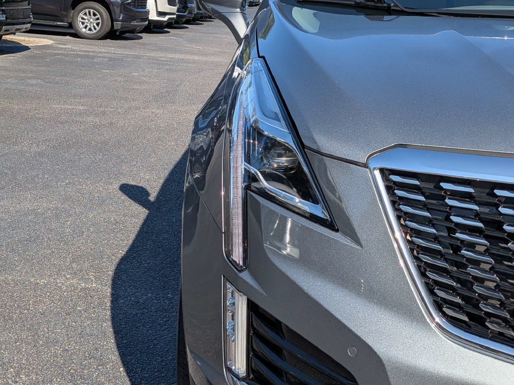Certified 2023 Cadillac XT5 Premium Luxury FWD image 11