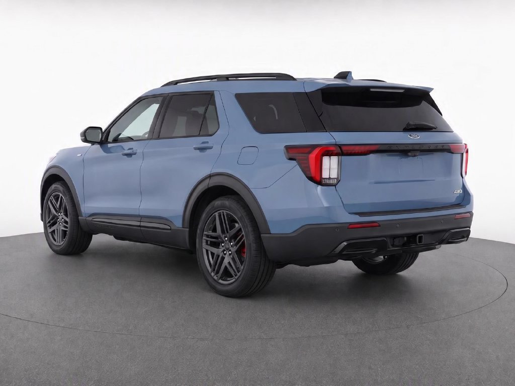 New 2026 Ford Explorer Active w/ Active Comfort Package RWD image 4