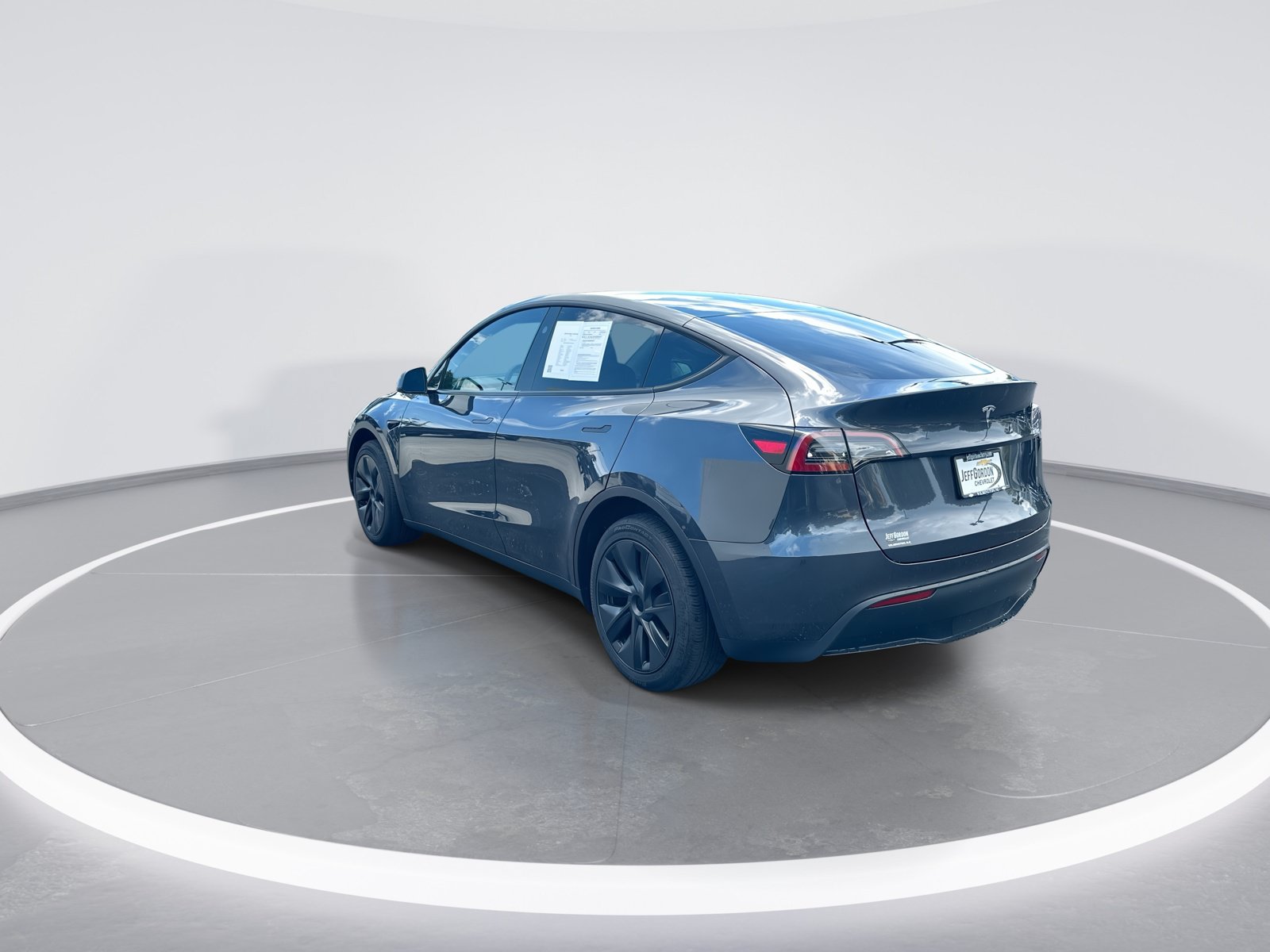 Used 2025 Tesla Model Y Long Range RWD image 7