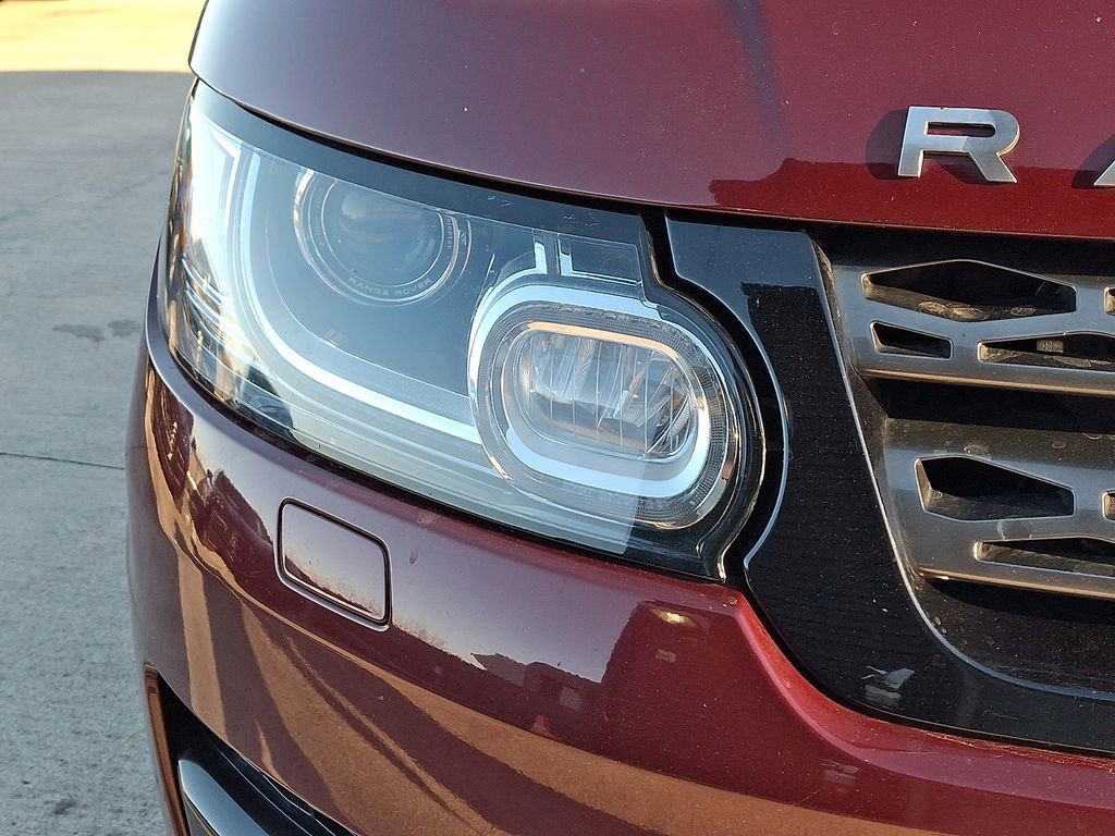 Used 2017 Land Rover Range Rover Sport SE image 10