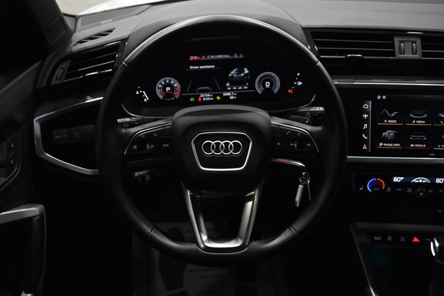 Used 2022 Audi Q3 2.0T Premium Plus image 16