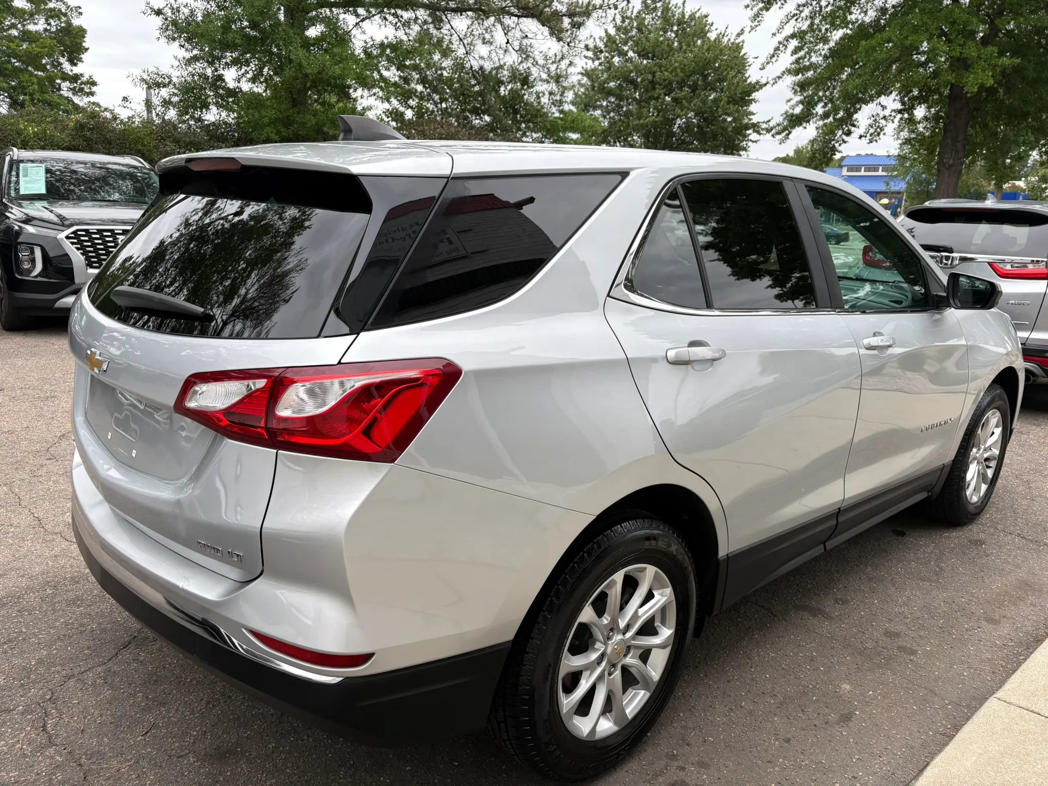 Used 2021 Chevrolet Equinox LT AWD/4WD image 5