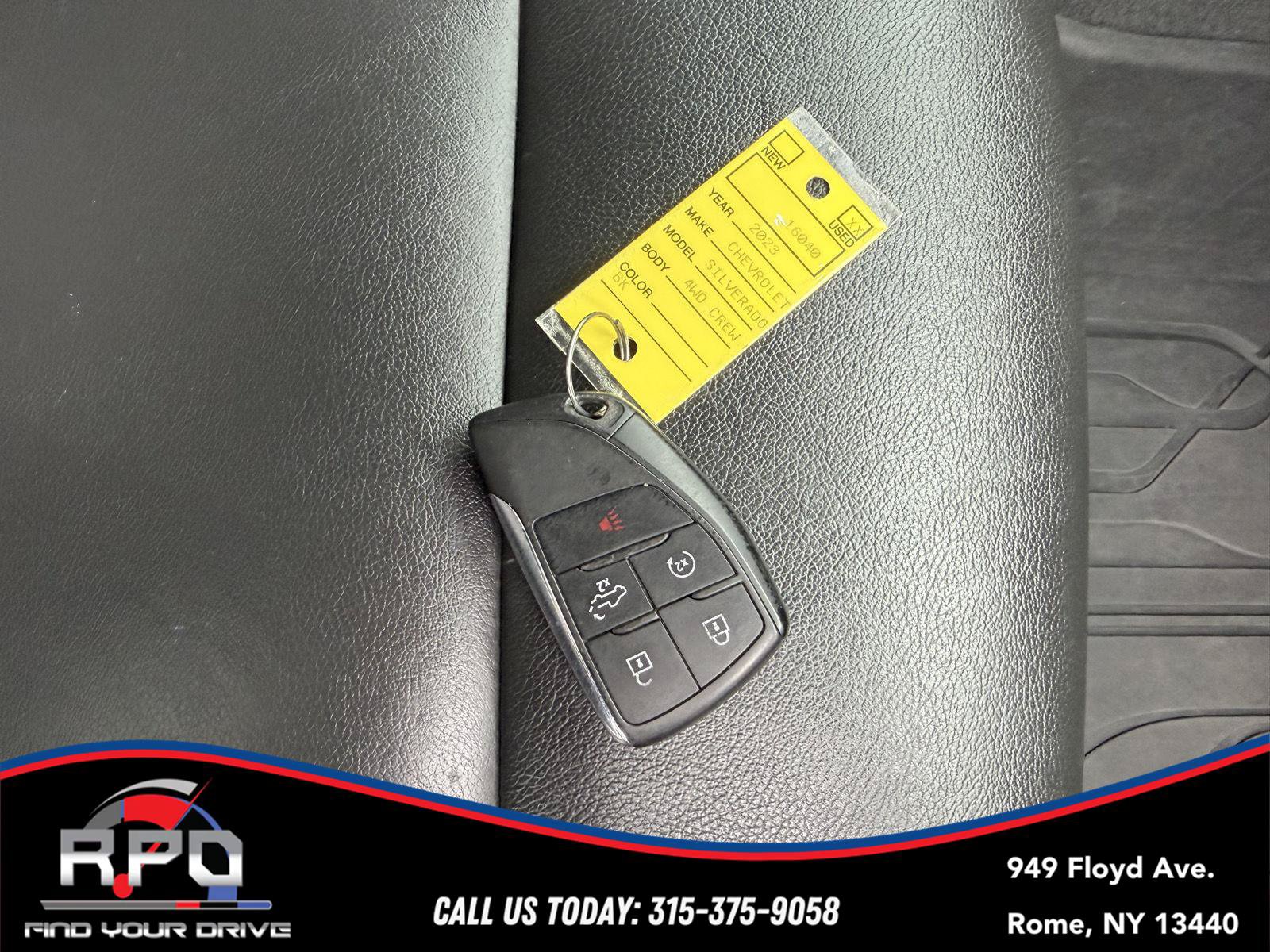 Used 2023 Chevrolet Silverado 1500 RST AWD/4WD image 40