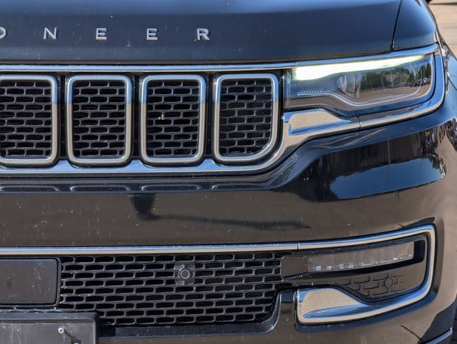 Used 2024 Jeep Wagoneer Series II AWD/4WD image 9
