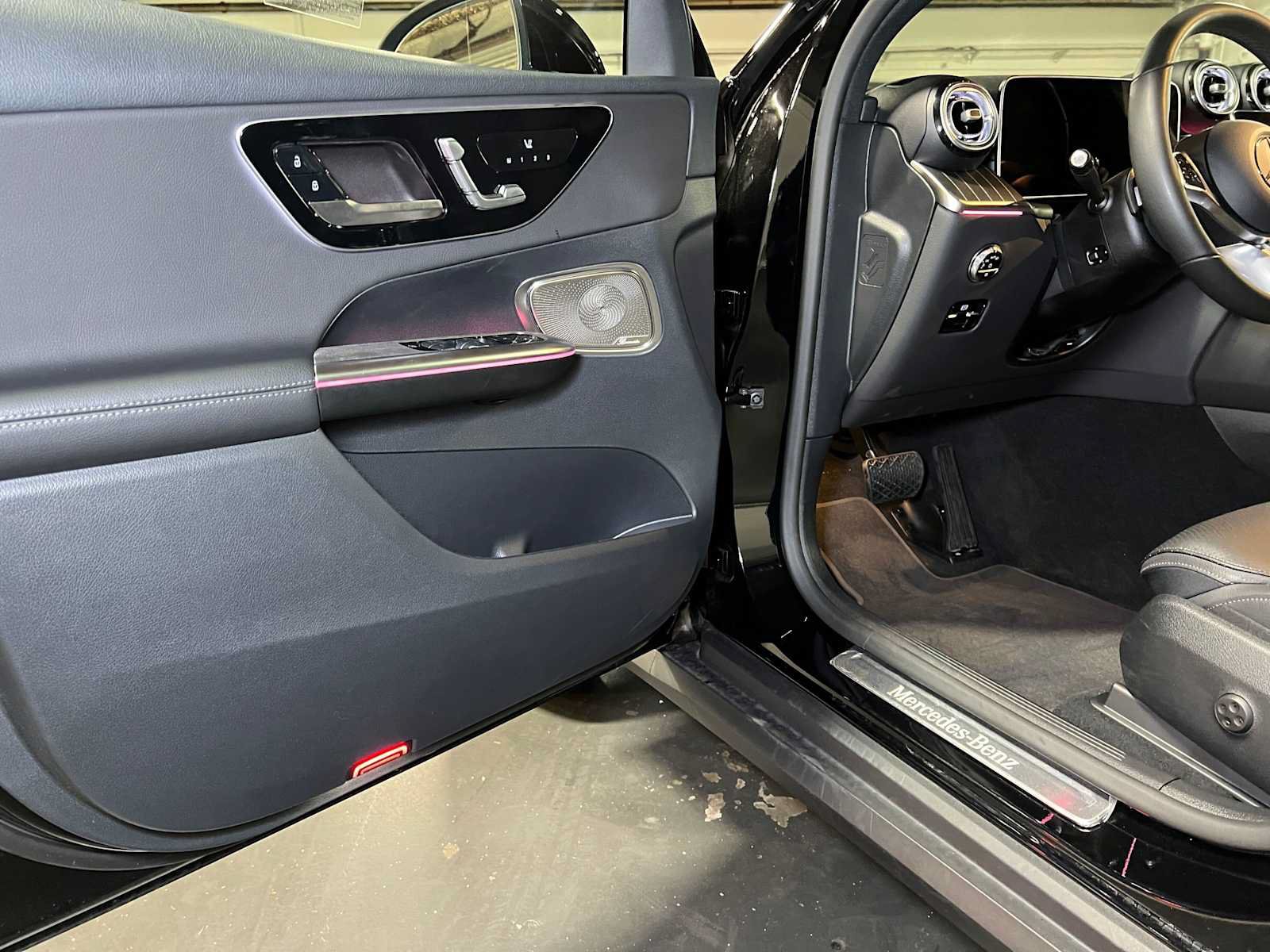 Used 2026 Mercedes-Benz GLC 300 4MATIC image 22