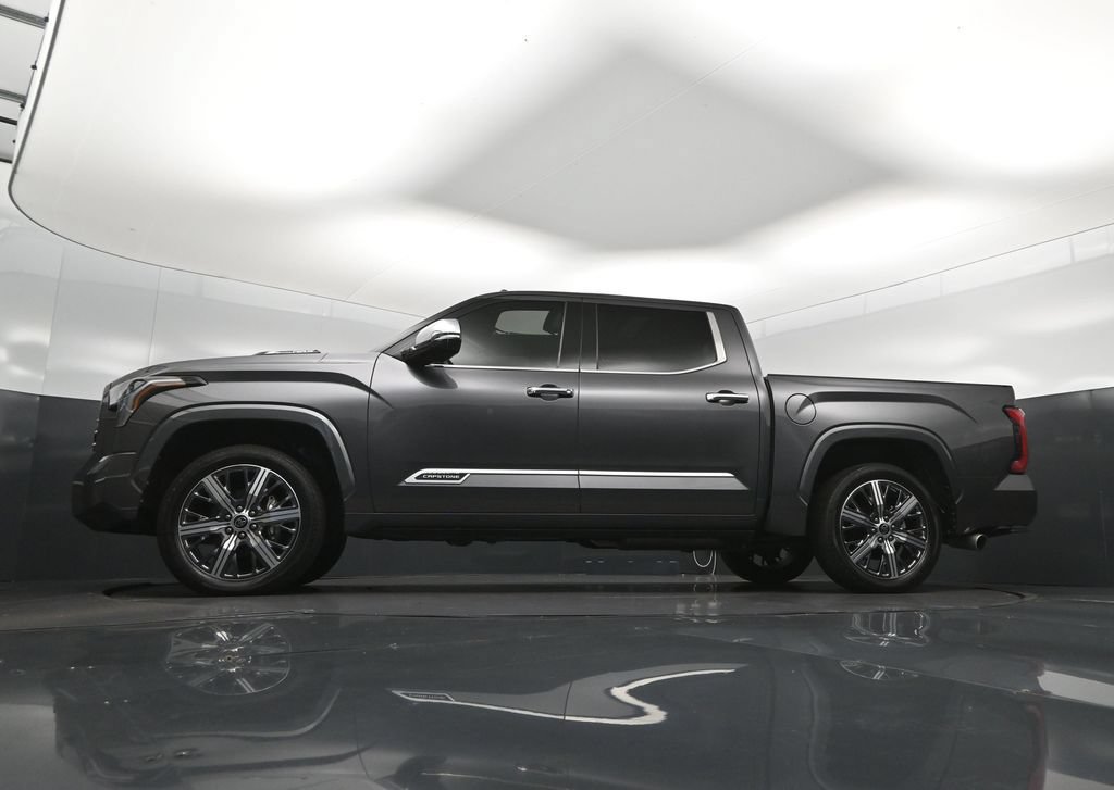 Used 2022 Toyota Tundra Capstone AWD/4WD image 41