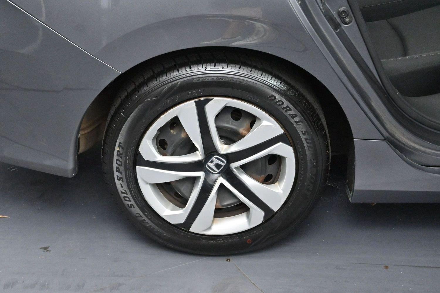 Used 2018 Honda Civic LX image 29