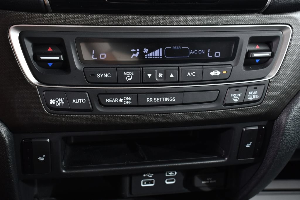 Used 2025 Honda Passport TrailSport image 29