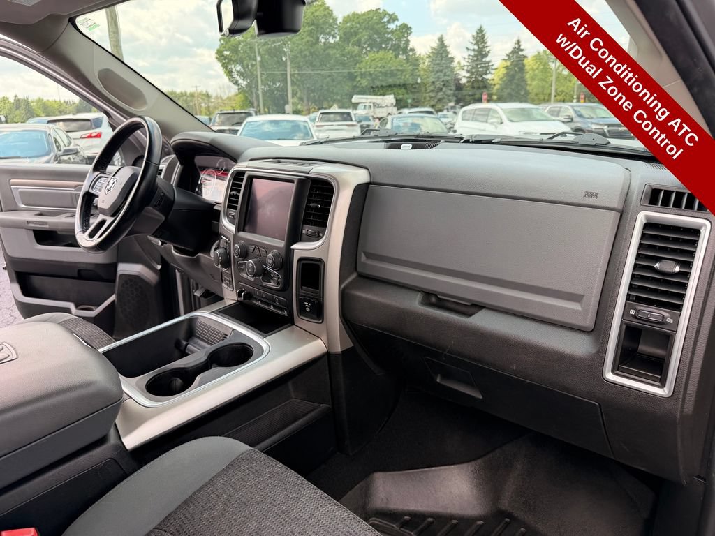 Used 2020 RAM 1500 Warlock AWD/4WD image 36
