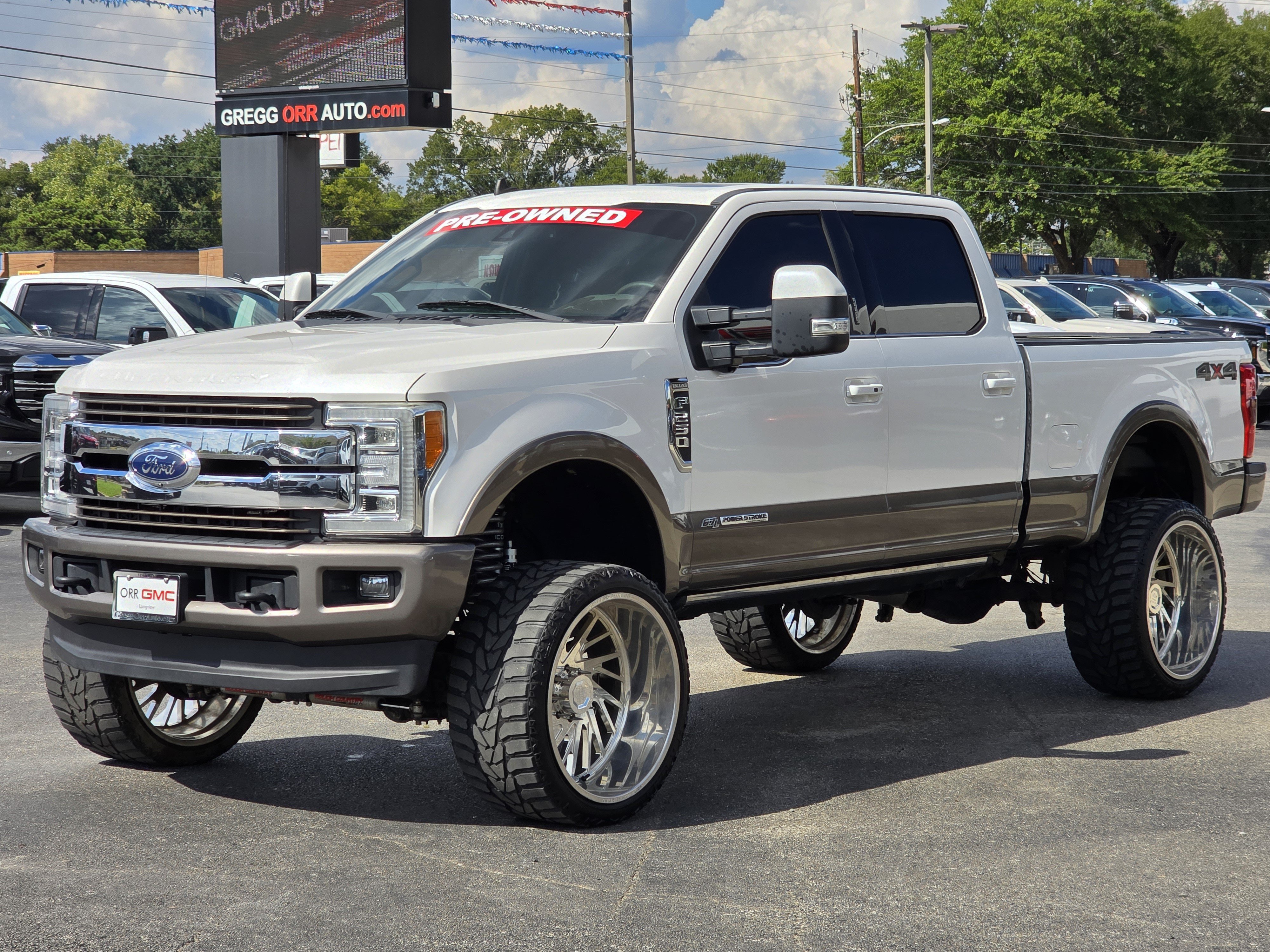 Used 2019 Ford F250 King Ranch w/ King Ranch Ultimate Package AWD/4WD image 3