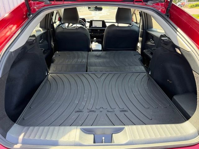 Used 2025 Toyota Prius XLE FWD image 32