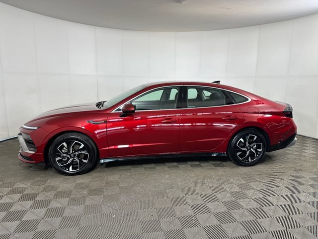 Used 2025 Hyundai Sonata SEL FWD image 6