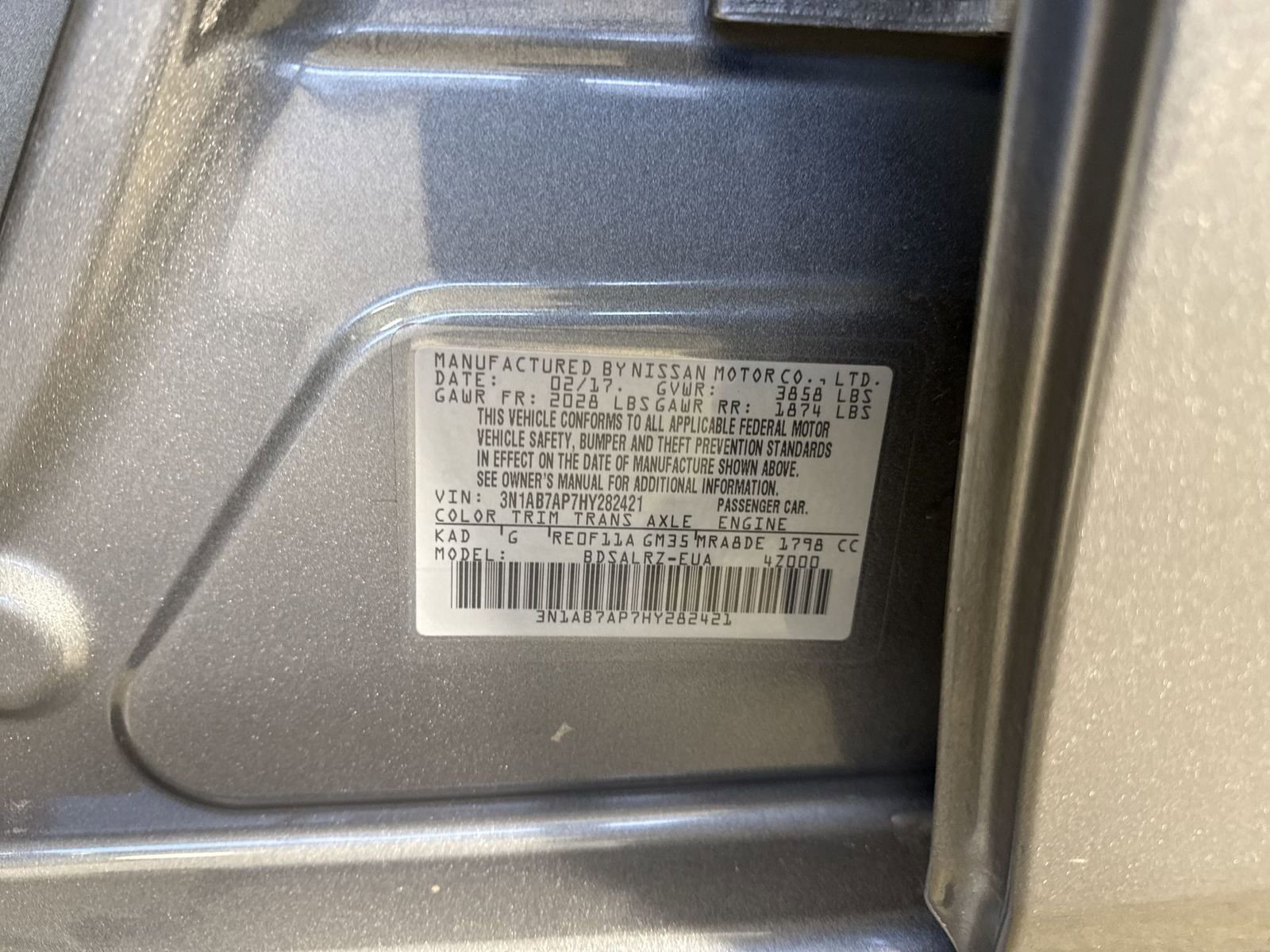 Used 2017 Nissan Sentra SR w/ SR Midnight Edition image 35