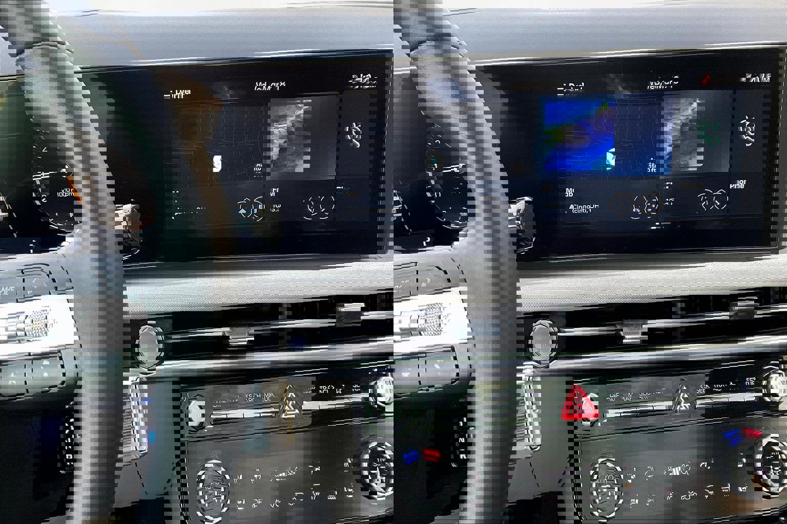 Used 2025 Hyundai Tucson Limited image 10