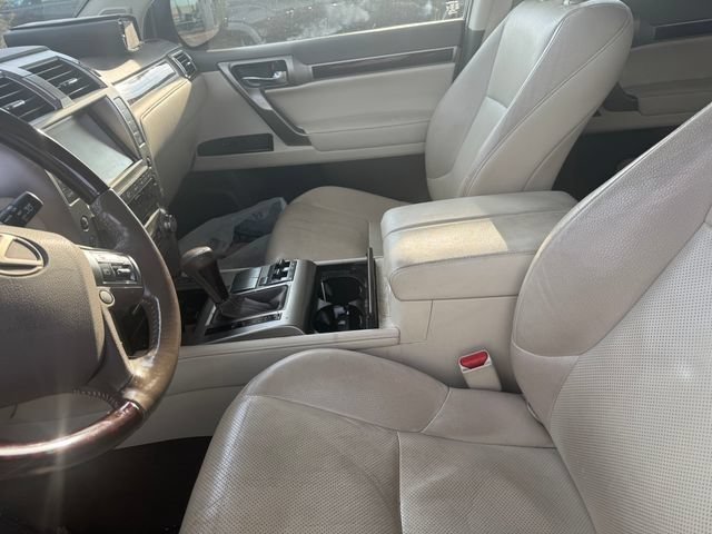 Used 2017 Lexus GX 460 Premium AWD/4WD image 6