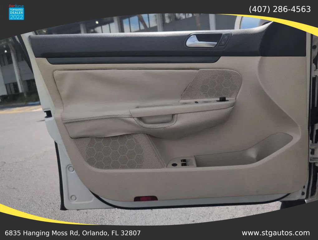 Used 2010 Volkswagen Jetta SE FWD image 11