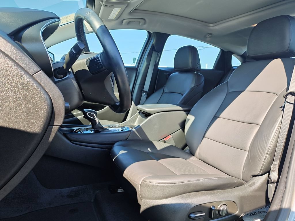 Used 2023 Chevrolet Malibu LT FWD image 11