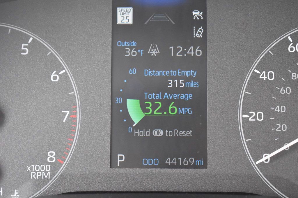 Used 2024 Toyota Corolla LE image 34