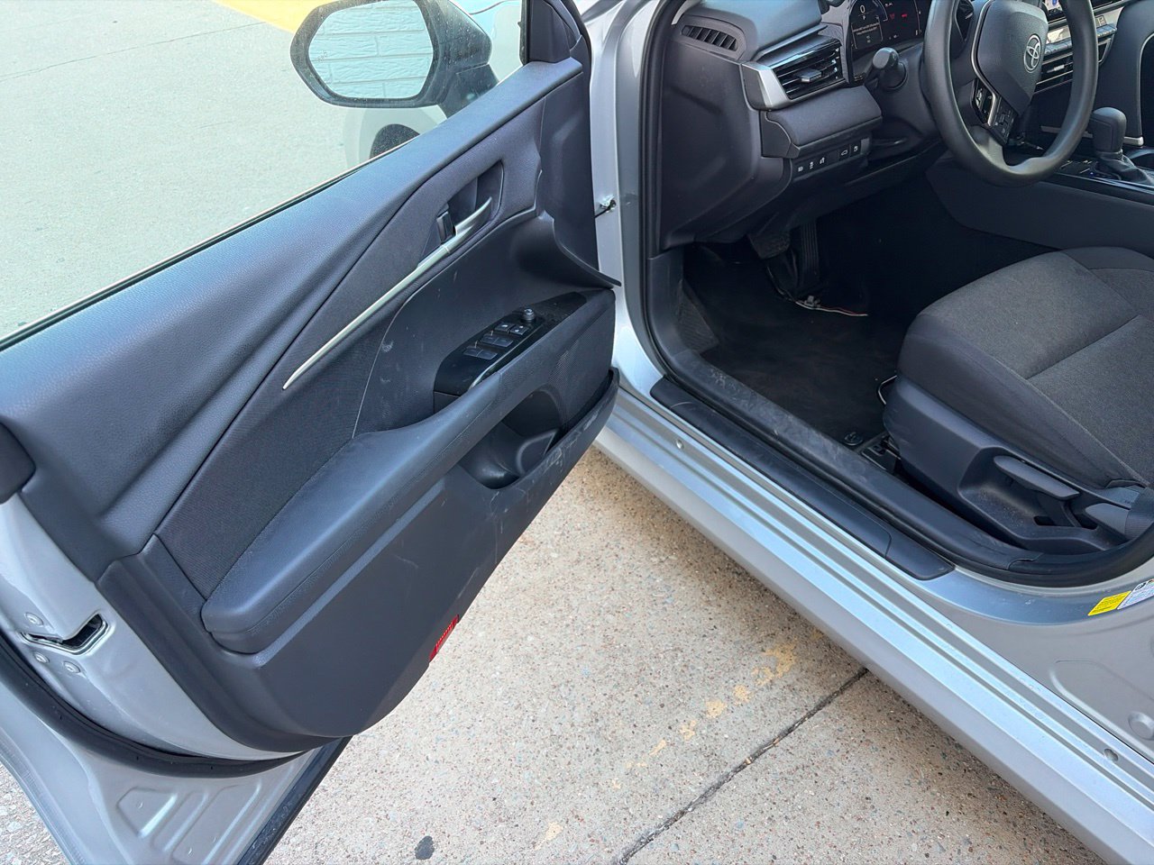 Used 2026 Toyota Camry LE FWD image 10
