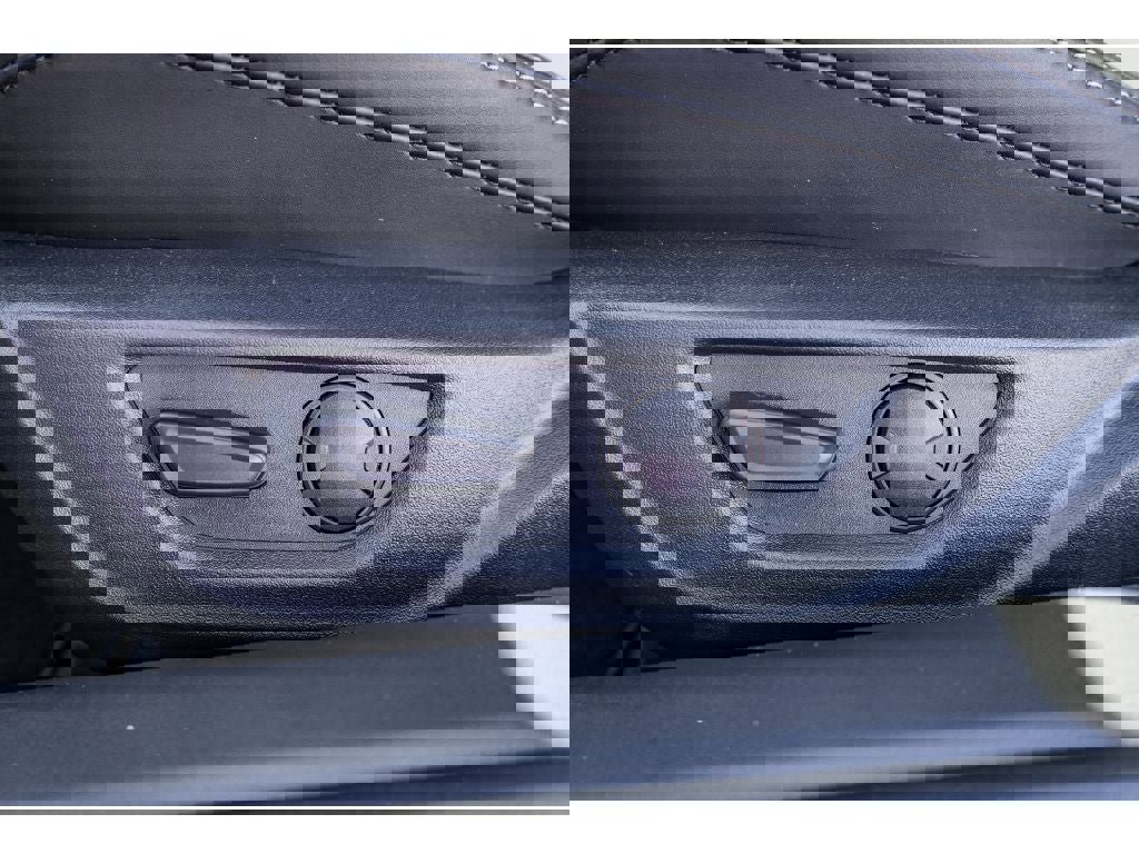 Used 2025 Ford Mustang GT Premium w/ GT Performance Package image 9