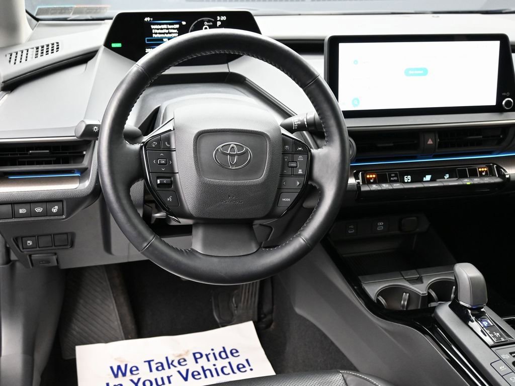 Used 2024 Toyota Prius XLE image 29