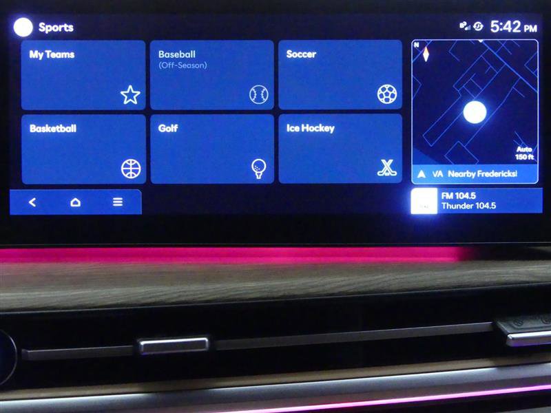 Used 2024 Hyundai Santa Fe Limited image 16