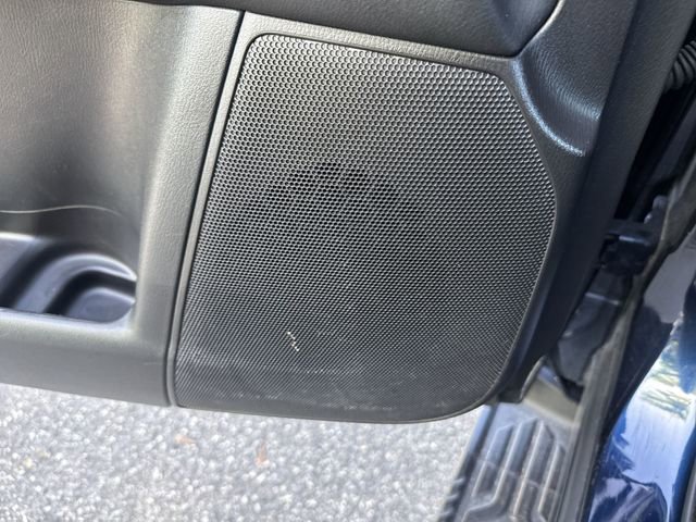 Used 2024 Nissan Armada SL w/ Captain's Chairs Package image 29