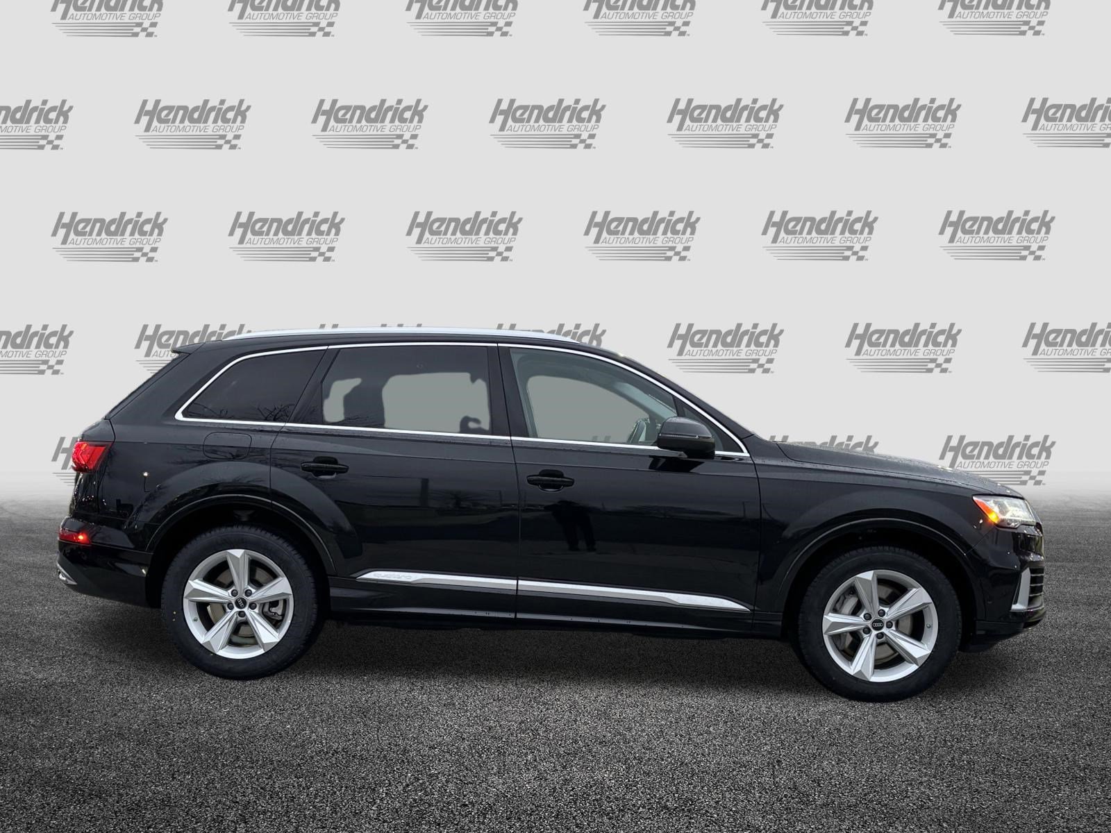 Used 2023 Audi Q7 3.0T Premium w/ Convenience Package image 11
