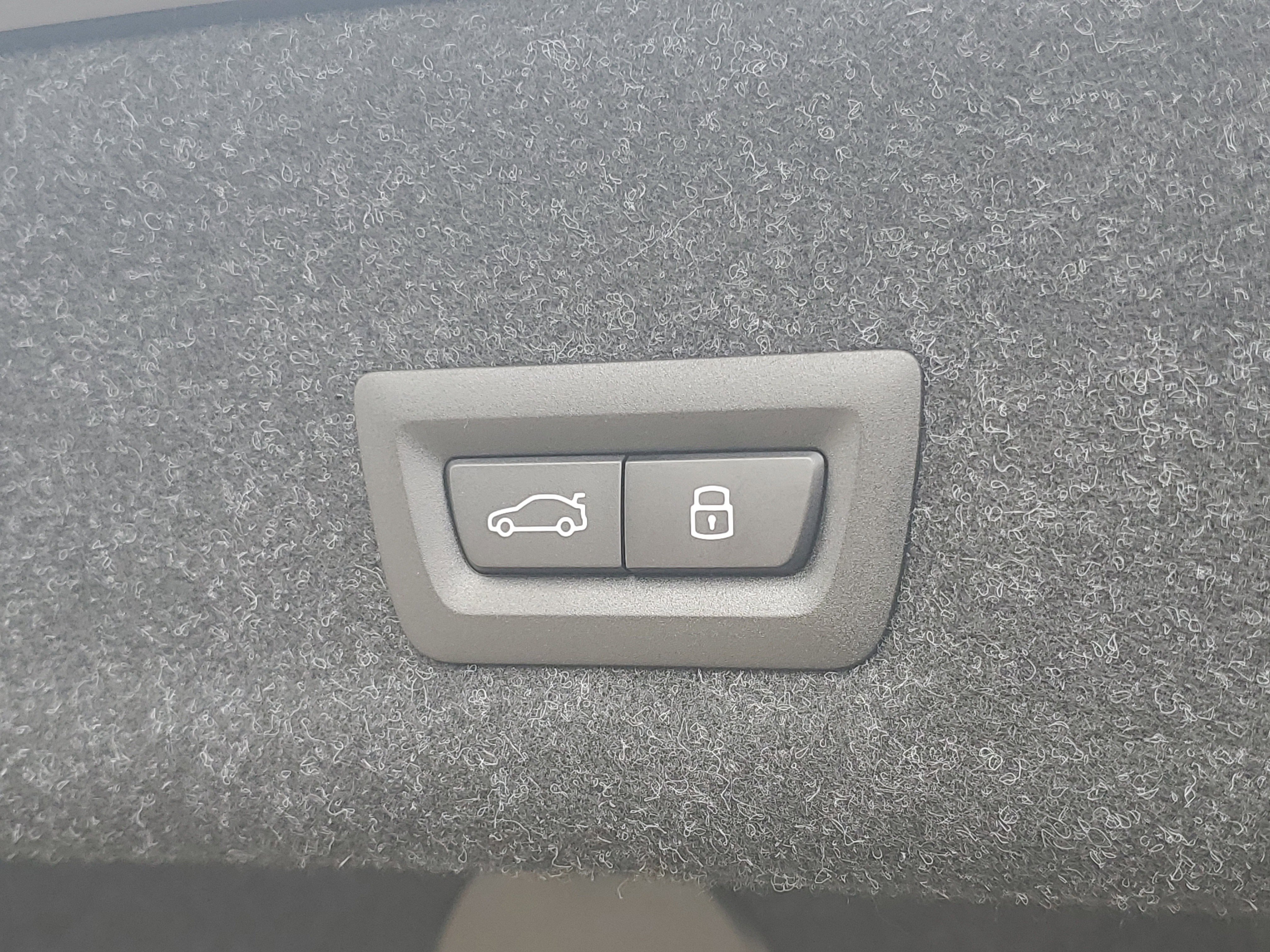 New 2026 BMW 330i xDrive Sedan w/ Premium Package image 27