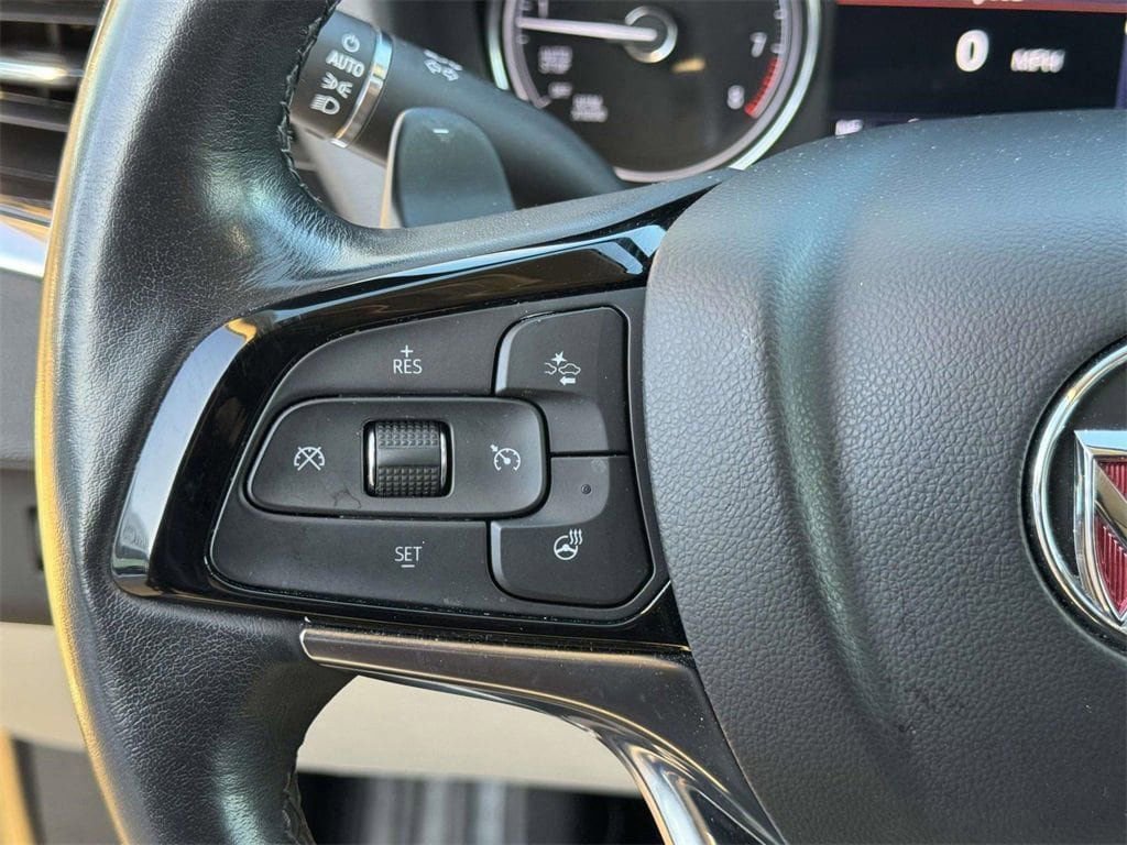 Used 2023 Buick Enclave Essence w/ Experience Buick Package image 10