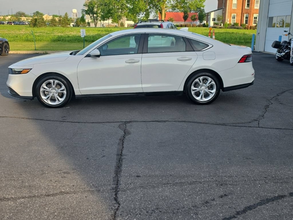 Used 2025 Honda Accord LX image 4
