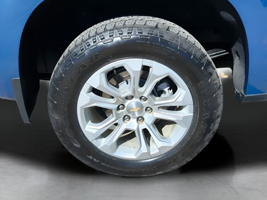 Used 2024 Chevrolet Silverado 1500 LTZ w/ Z71 Off-Road Package image 4