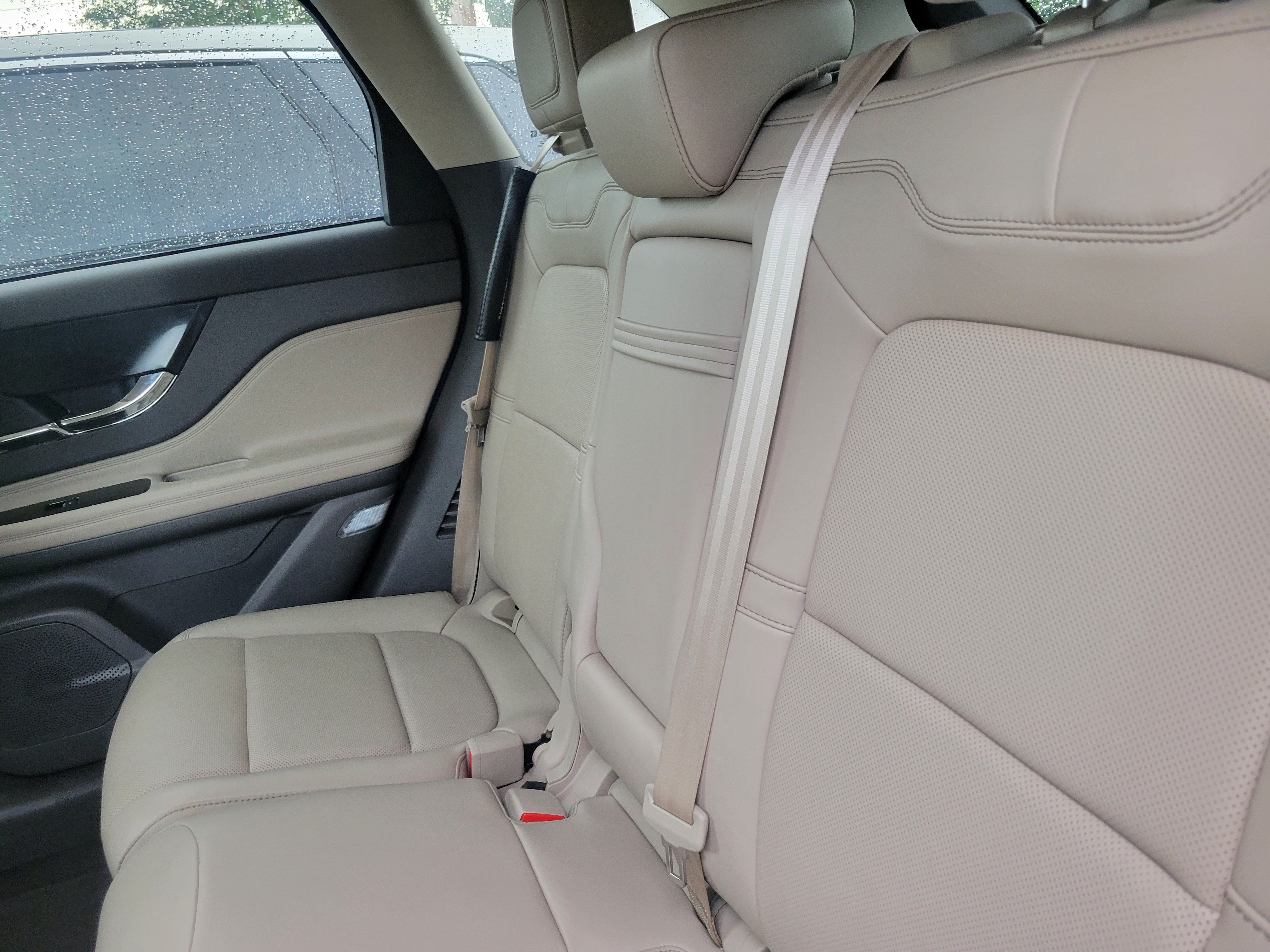 Certified 2024 Lincoln Corsair Reserve FWD image 7