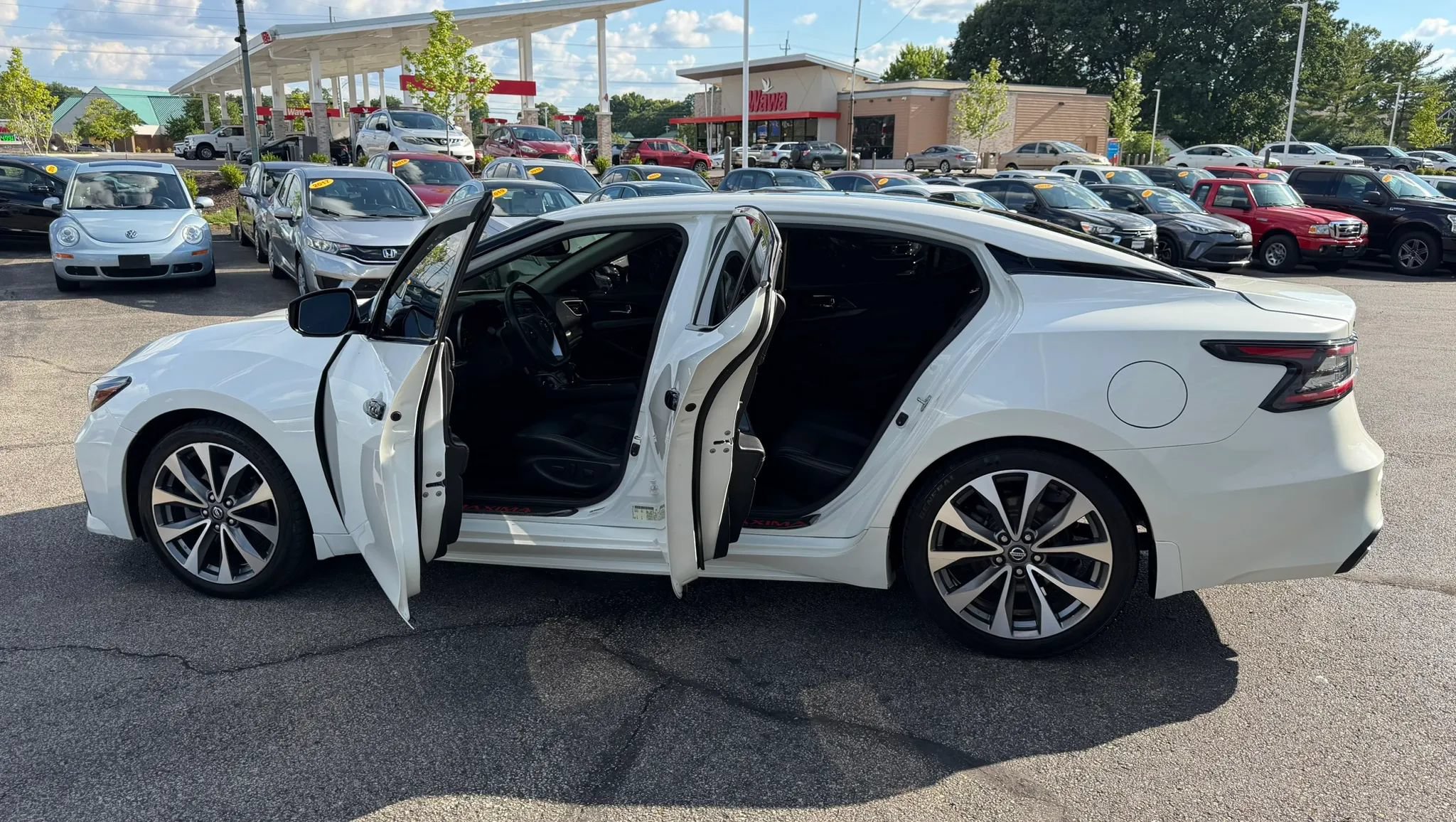 Used 2020 Nissan Maxima Platinum w/ Sport Mat Group FWD image 9