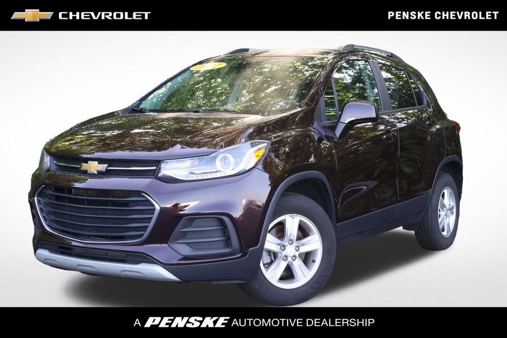 Certified 2022 Chevrolet Trax LT w/ LT Convenience Package AWD/4WD image 1