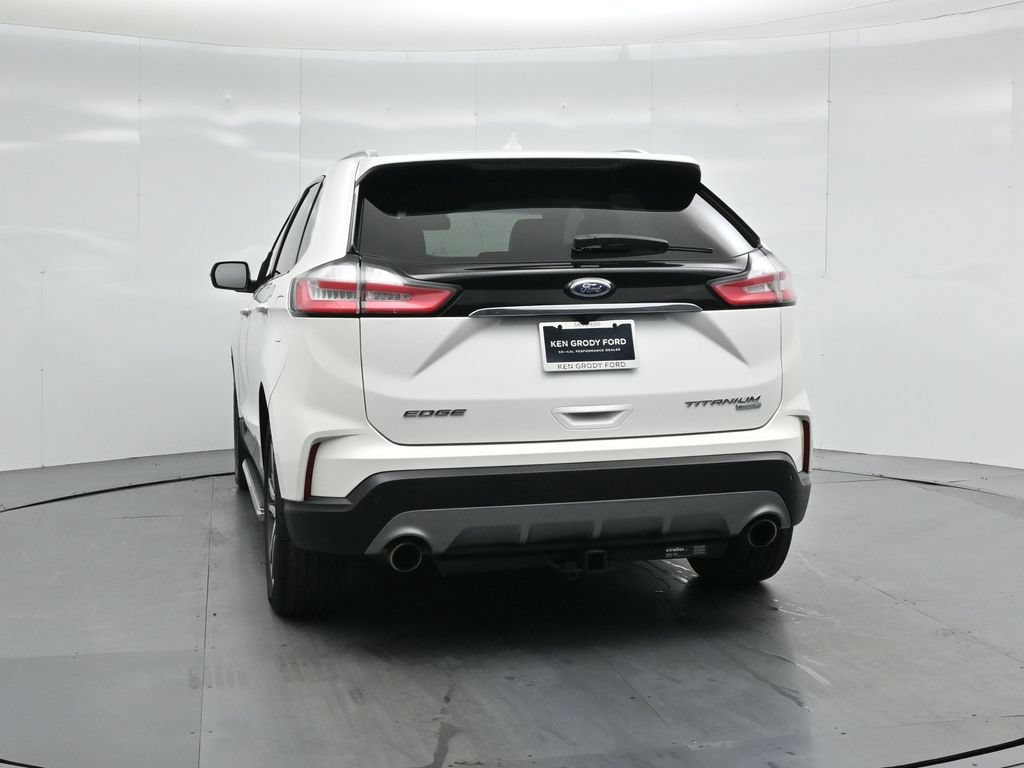 Certified 2020 Ford Edge Titanium FWD image 30