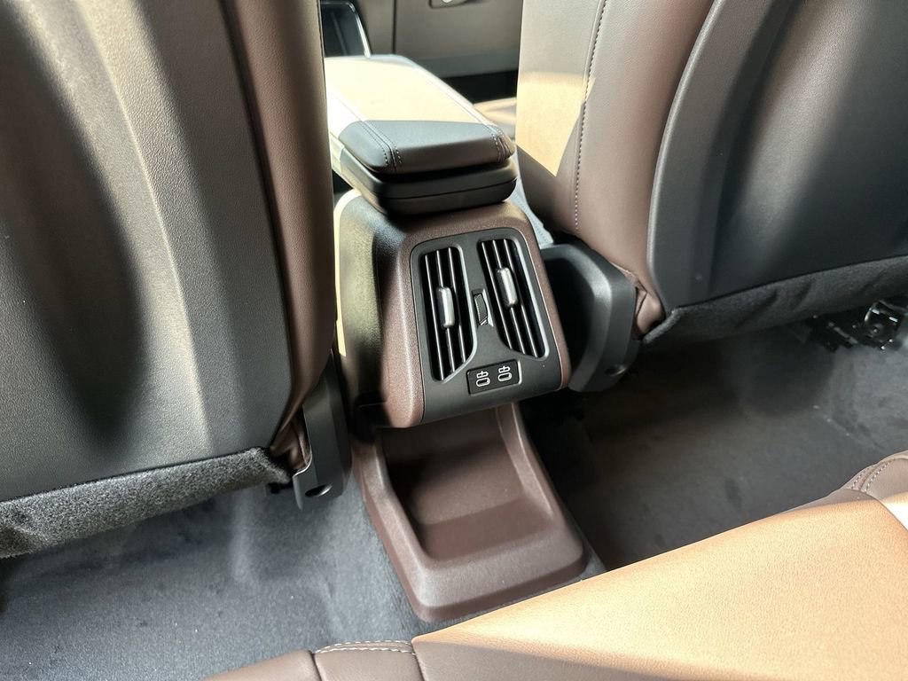 Used 2025 BMW X1 xDrive28i w/ Convenience Package image 30