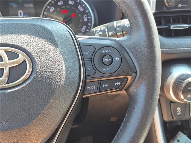 Used 2020 Toyota RAV4 XLE Premium AWD/4WD image 13