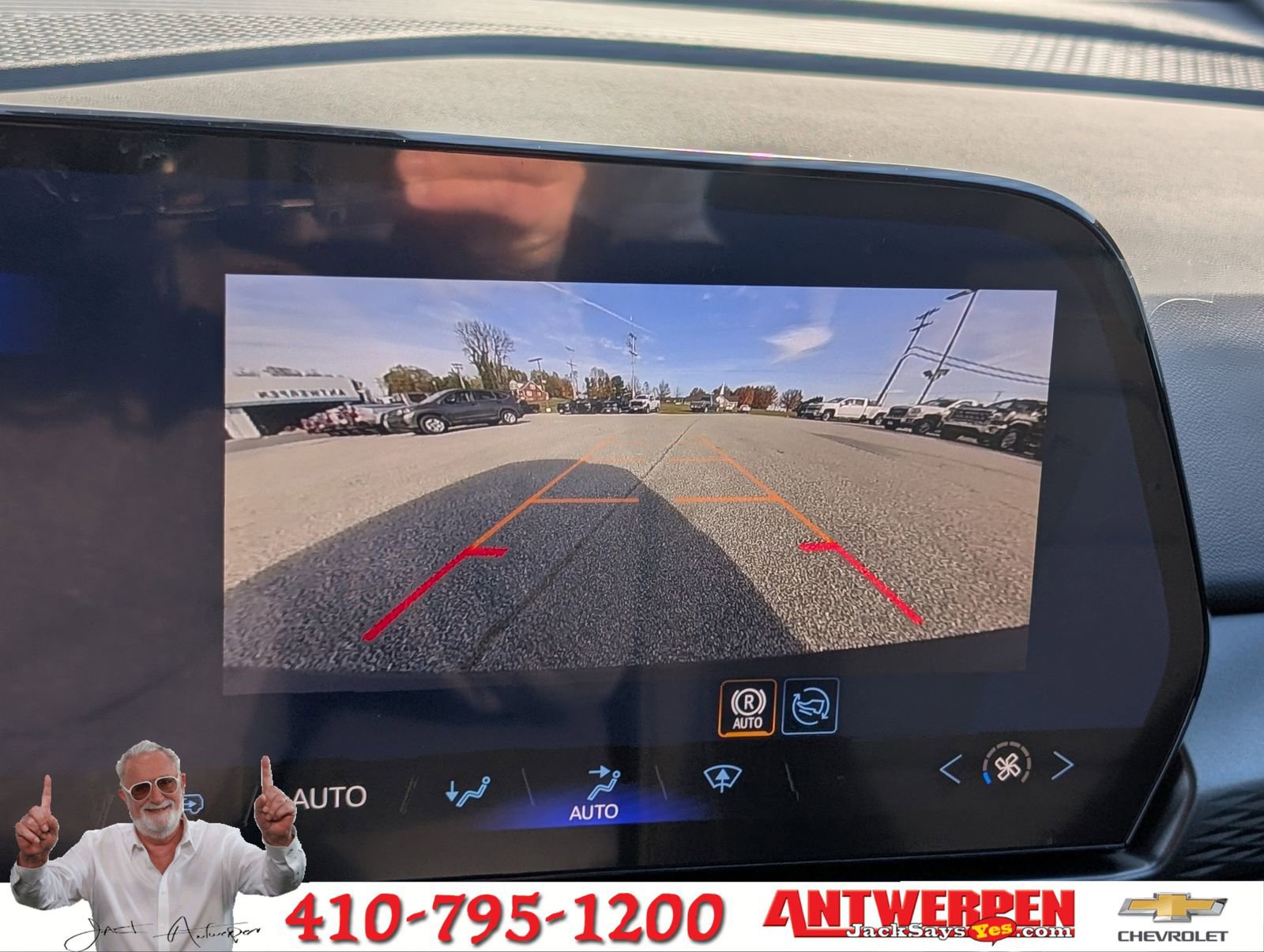 New 2026 Chevrolet Equinox EV LT image 22