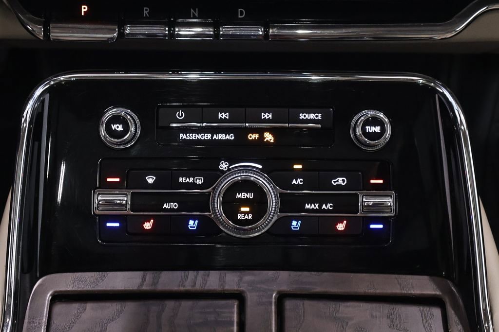 Used 2020 Lincoln Navigator L Reserve w/ Luxury Package AWD/4WD image 33