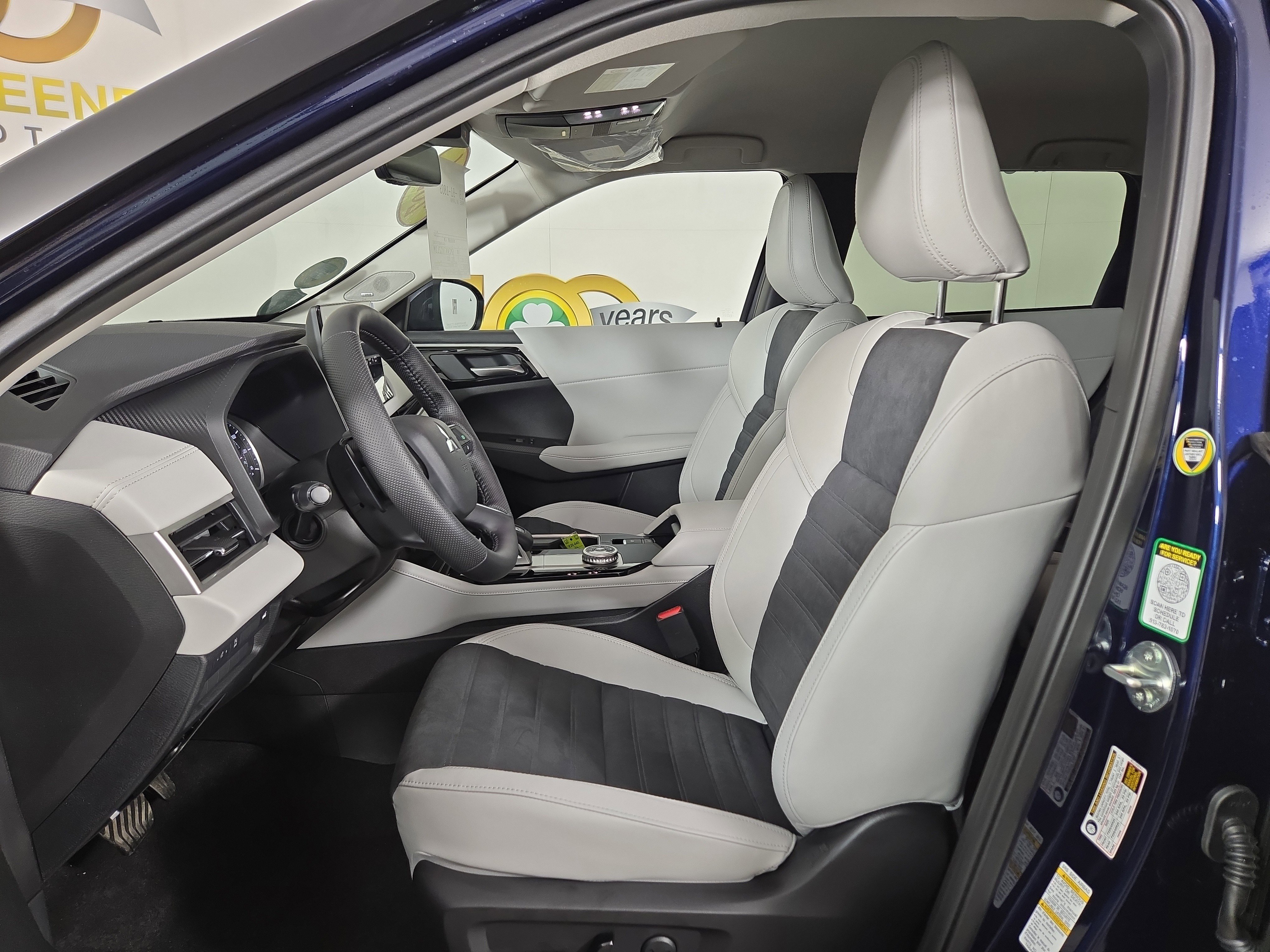 New 2026 Mitsubishi Outlander SE image 10